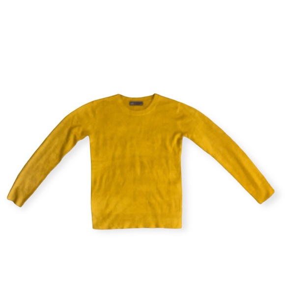 NWOT M&S Supersoft Crew Neck Jumper. Dark Yellow. US Size 2. - Picture 2 of 4